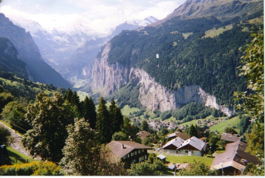 Interlaken et ses vall&eacute;es